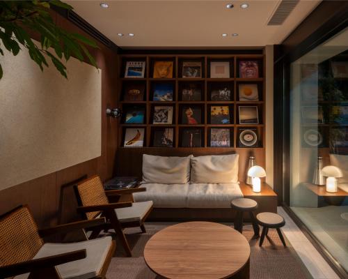 共用ラウンジ/TVエリア