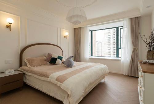 EHUB - City View Apt in Xintiandi Area with French Design Spacious 3Bedroom, Shanghai (photo 3)