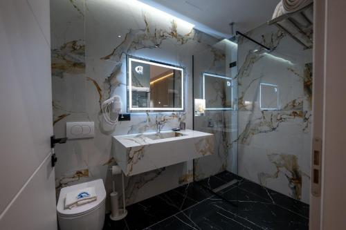 Grand Hotel Aita - image 12