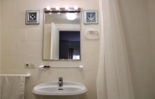 Apartment Tossa de Mar with Sea View I - image 14