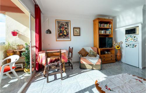 One-Bedroom Apartment image 10