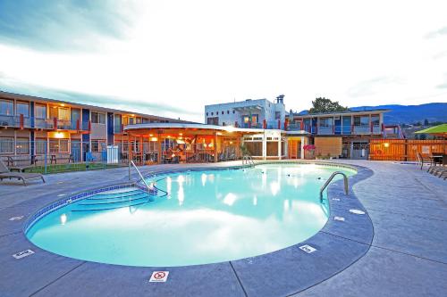 Bowmont Motel in Penticton, Canada