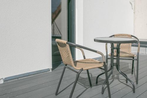Quijote, Maison moderne avec terrasse à Caen (Quijote, Maison moderne avec terrasse a Caen) in La Grace De Dieu