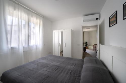 Villa Zina - Apt Giallo - 10 min from city centre and airport, Бергамо (фото 8)