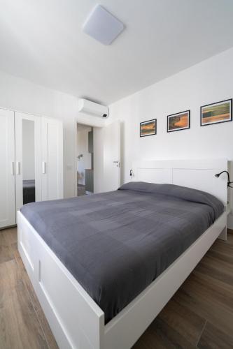 Villa Zina - Apt Giallo - 10 min from city centre and airport, Бергамо (фото 6)