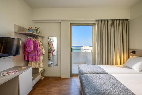 Marin Hotel Room Type - Twin/Double Room Sea View