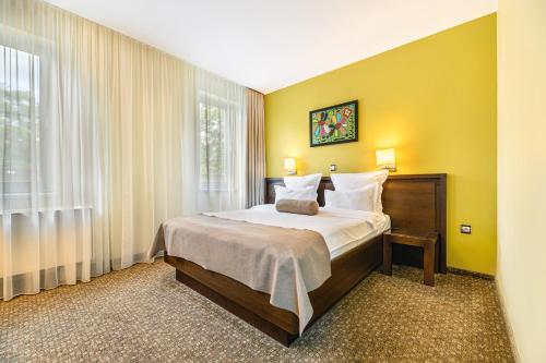 Vega Hotel - image 2