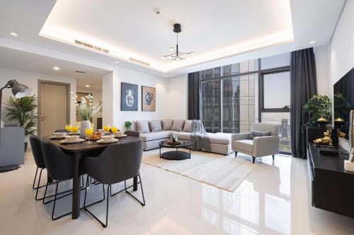 SmartStay at Paramount Tower - Sea and Downtown Views - Infinity Pool - Modern Luxury Residences, Дубай (фото 7)