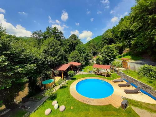 Casa River in Muntele Băişorii
