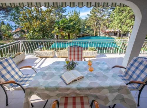 Apartments Villa Mirna