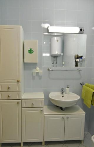 Wohnung in Zambratija mit Gemeinsamem Grill, Zambratija (Foto 3)