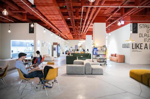 公用交誼廳/視聽室, Local Stitch Creator Town Seogyo in 首爾