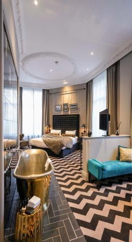 room detail thumbnail 0