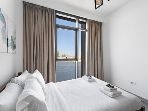 Spectacular Beach View 2BDR In Creek Harbour - image 12