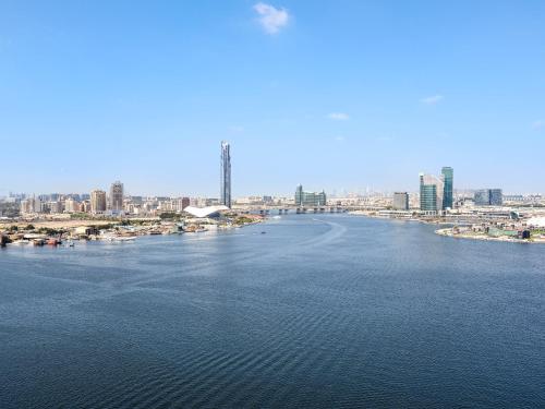 Spectacular Beach View 2BDR In Creek Harbour - image 13