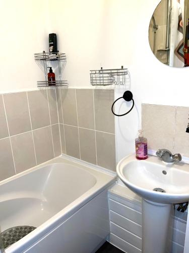 Norwich Apartment - Cosy & Comfortable 1 Bedroom - image 2