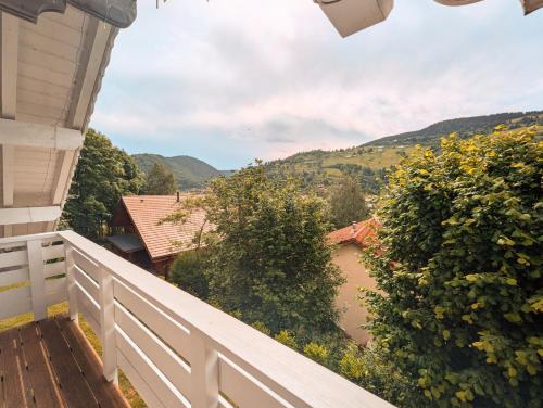 Chalet Sauna jacuzzi 6 personnes in La Bresse