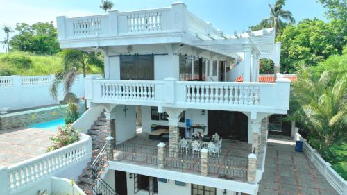 Casa Del Faro in Sinandigan