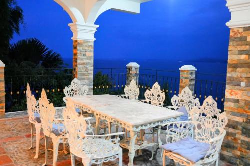 Casa Del Faro in Sinandigan