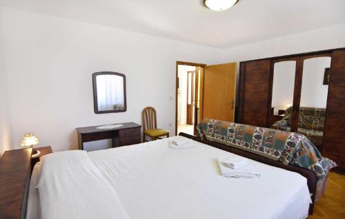 Wohnung in der Nähe des Strandes Basanija Wohnung in der Nähe des Strandes Basanija