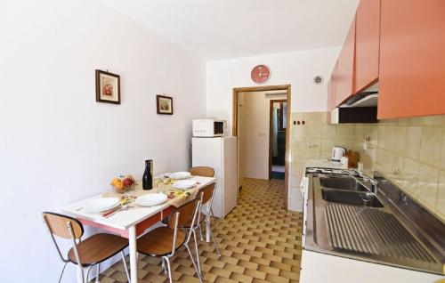 Wohnung in der Nähe des Strandes Basanija Wohnung in der Nähe des Strandes Basanija