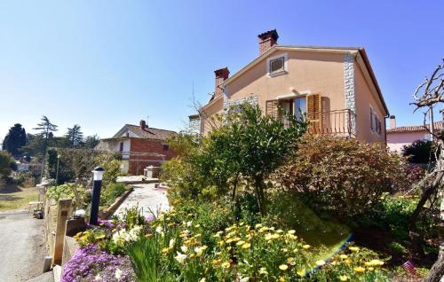 Wohnung in der Nähe des Strandes Basanija Wohnung in der Nähe des Strandes Basanija