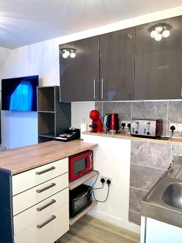 Crescent Loft Apartment - 1 bed, Goodmayes