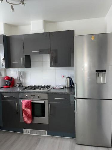 Crescent Apartment - Two bedroom - image 11