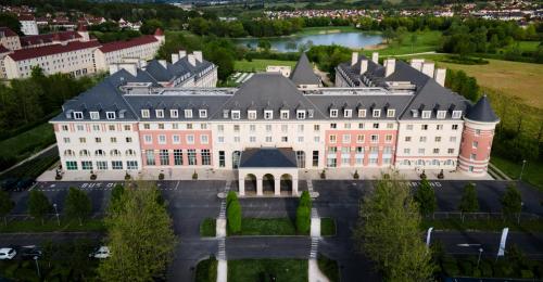Dream Castle Hotel Marne La Vallee - image 2