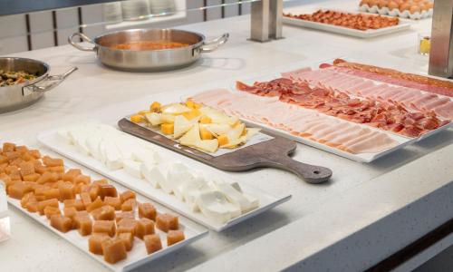 Ilunion Caleta Park - image 4