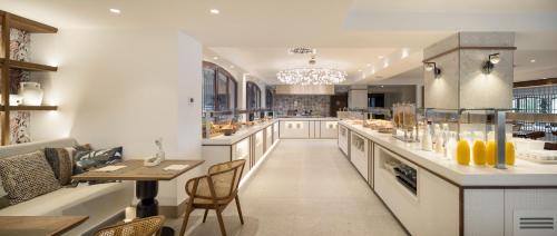 Ilunion Caleta Park - image 2