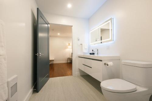 Homeport Suites & Residences in Lords Cove (NB)