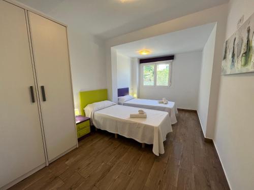 Ayora - BTB - main image