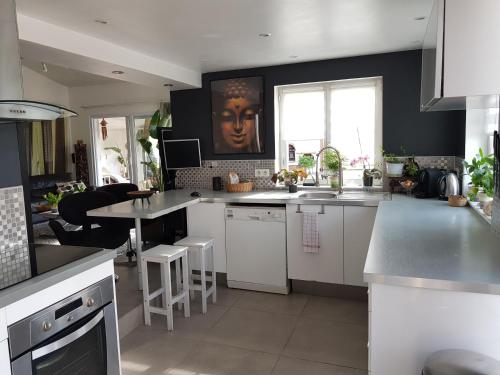 Tropical Couple in มาริญาน