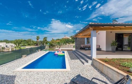 Villa Antoniana, Filipac