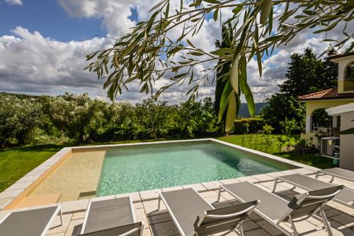 Medanni - Boutique house in nature with pool, Izola
