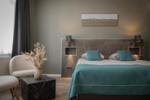 2 twin beds