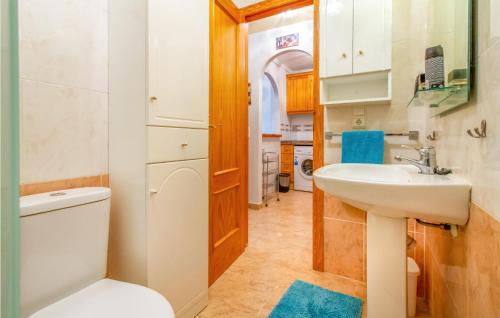 One-Bedroom Apartment image 4