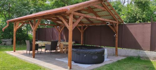 Parasztház Poroszló (Paraszthaz Poroszlo) in โปรอสซโล่