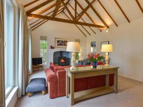 Little Barn Cottage - image 12