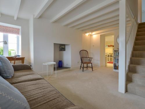 Little Barn Cottage - image 9
