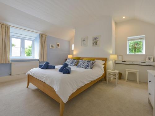 Little Barn Cottage - image 11