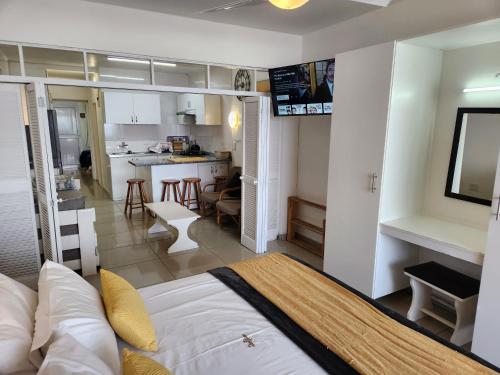 Apartment 01 image 10