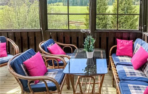 Exterior view, Amazing Home In Vase With Kitchen in Faxstad