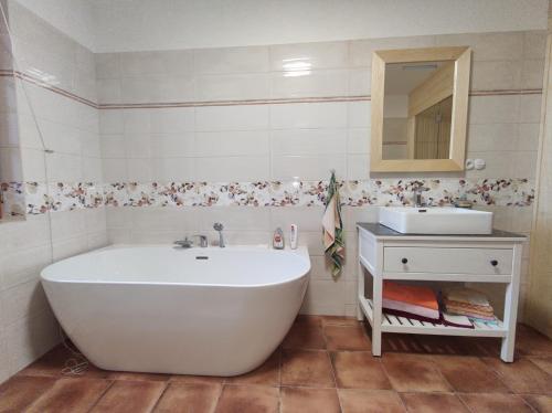 Casa de banho, Chalupa U Dudáčků (Chalupa U Dudacku) in Ckyne