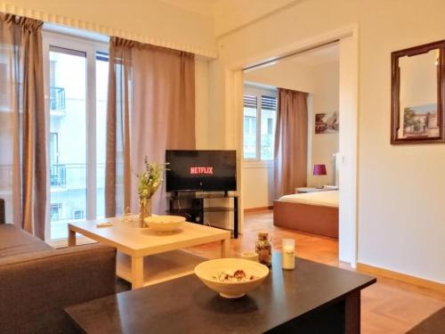 Comfortable apartment in Acropolis, Atene