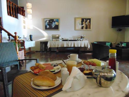 餐飲選擇, 帕麗文尼酒店 (Polyxeni Hotel) in 畢達哥雷奧