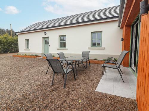 Udvendig, Curhoor in Loughrea