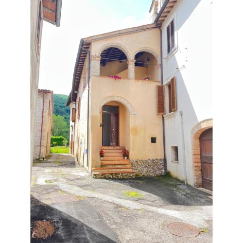 Casa in Umbria - nella Valle del Menotre vicino Rasiglia, Foligno, Assisi,Perugia, Foligno (foto 7)