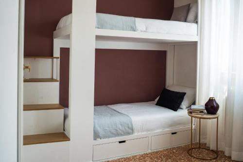 San Domenico Apartment with Garden View R&R - image 10